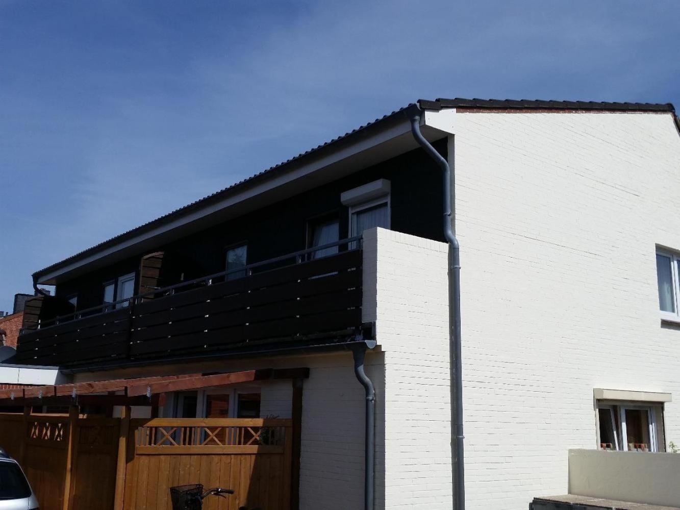 Haus-Karin-Ferienwohnung-2 บือซุม ภายนอก รูปภาพ