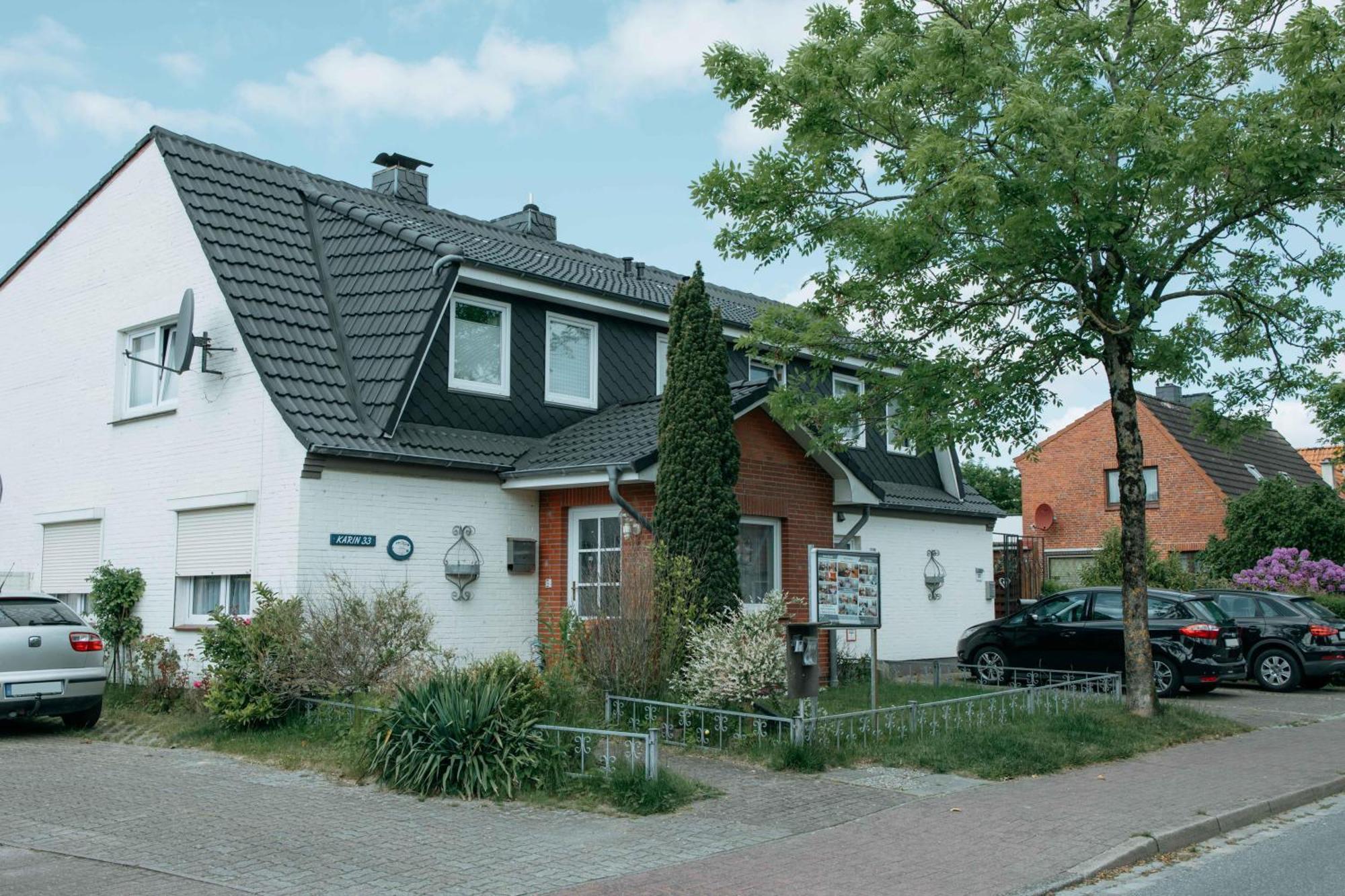 Haus-Karin-Ferienwohnung-2 บือซุม ภายนอก รูปภาพ